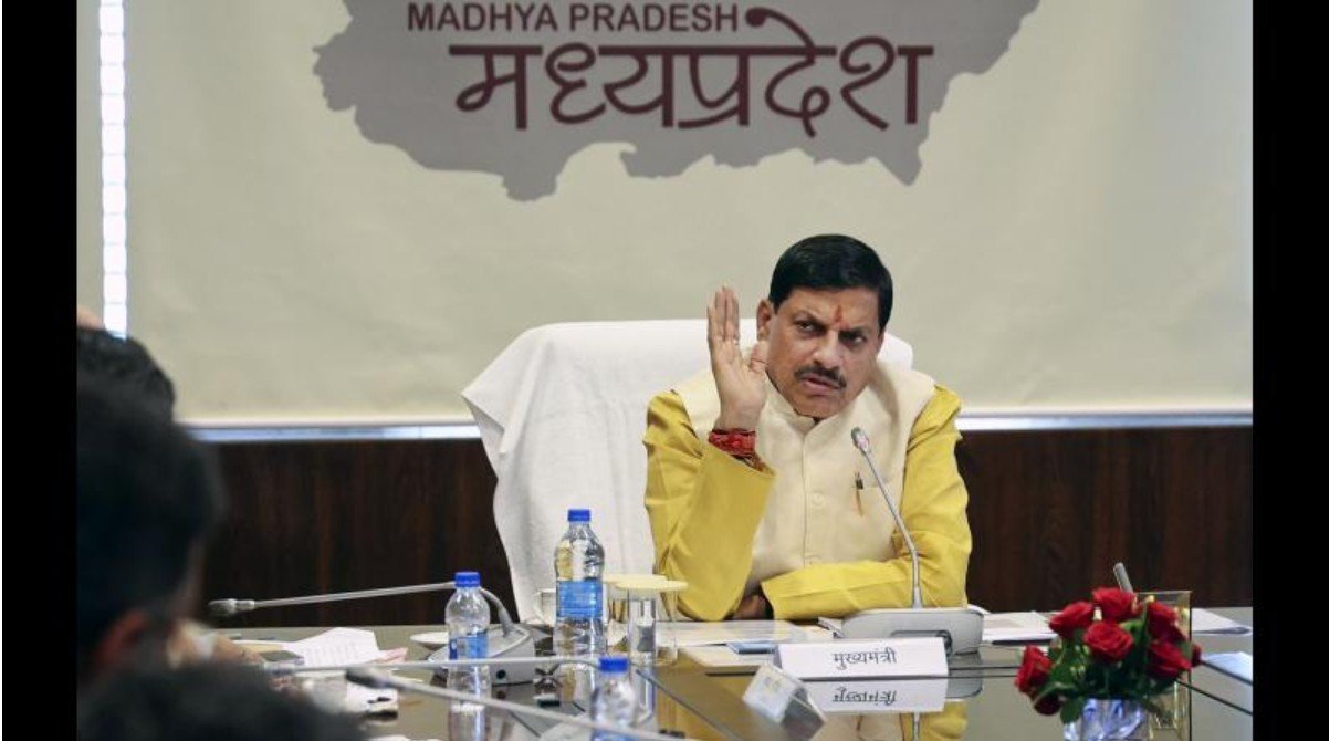 CM Mohan in Ujjain: उज्जैन के सेवा आश्रम पहुंचे CM Mohan Yadav | Birthday | MP News